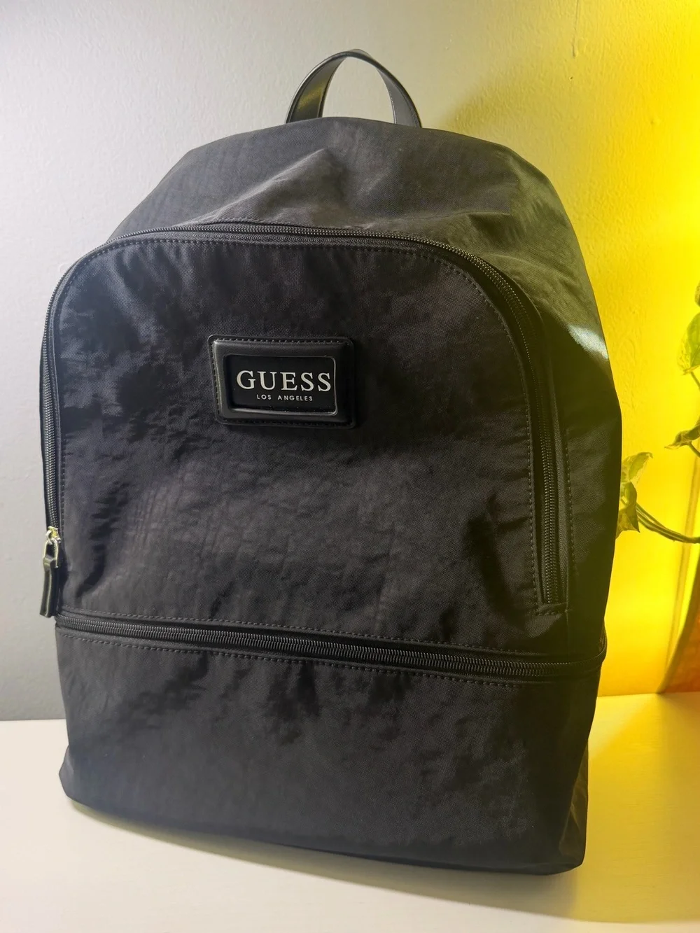 NWT GUESS Los Angeles Black Nylon Zipper Backpack⁠